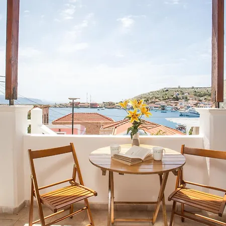 Villa Isminis Chalki Town